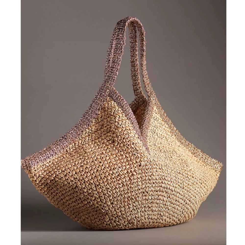 Tipped Angular Straw Tote Bag
By Anthropologie
Color - Straw
NWOT
OVERSIZED